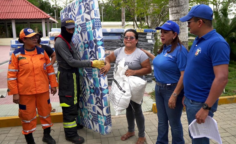 Gobernación del Atlántico entregó ayudas humanitarias a familias afectadas por vendaval en Usiacurí