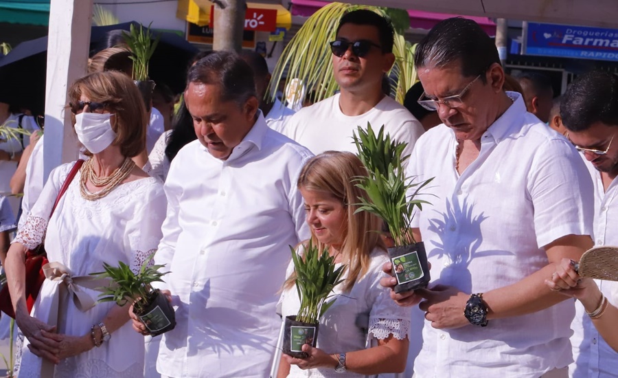 Gobernadora instaló actos oficiales de Semana Santa en el Domingo de Ramos de Sabanalarga