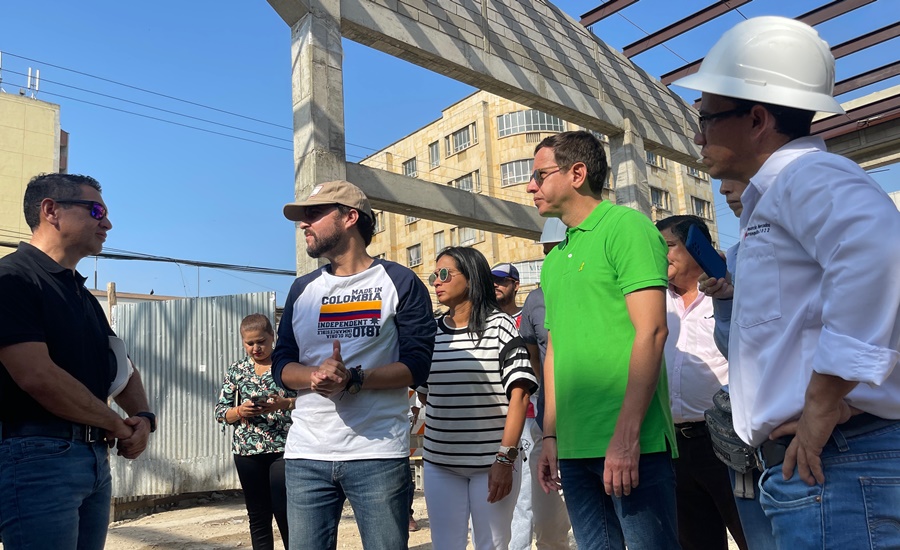 Vendedores estacionarios dignificarán su labor con los mercados Sredni y Gran Bazar: alcalde Pumarejo