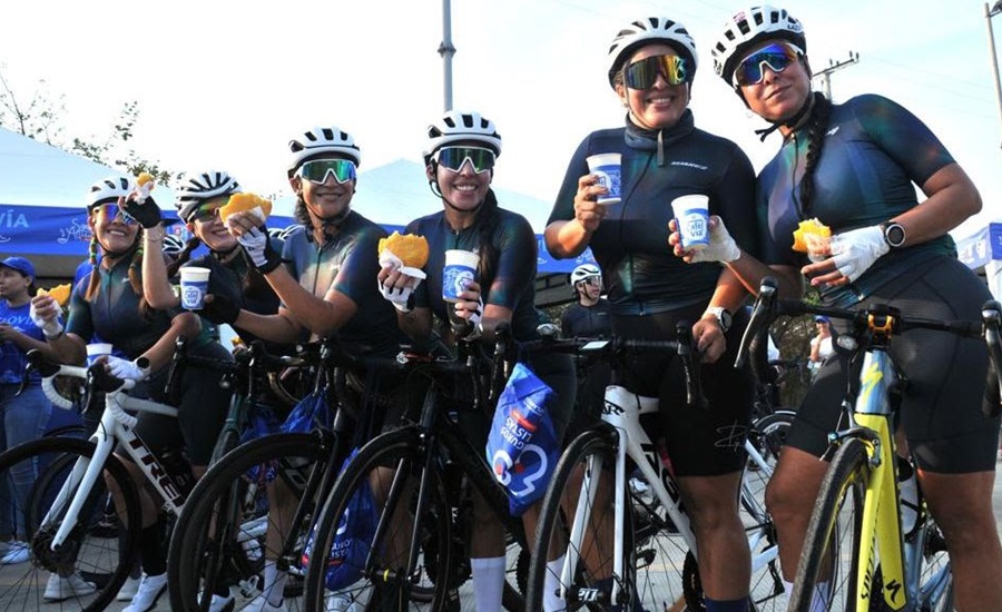 La ‘Ciclovía con Sazón’ rinde homenaje a las madres del Atlántico
