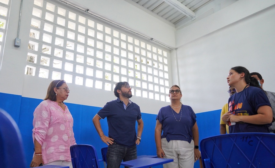 Barranquilla se prepara para el regreso a clases: alcalde Pumarejo recorre obras en colegios oficiales