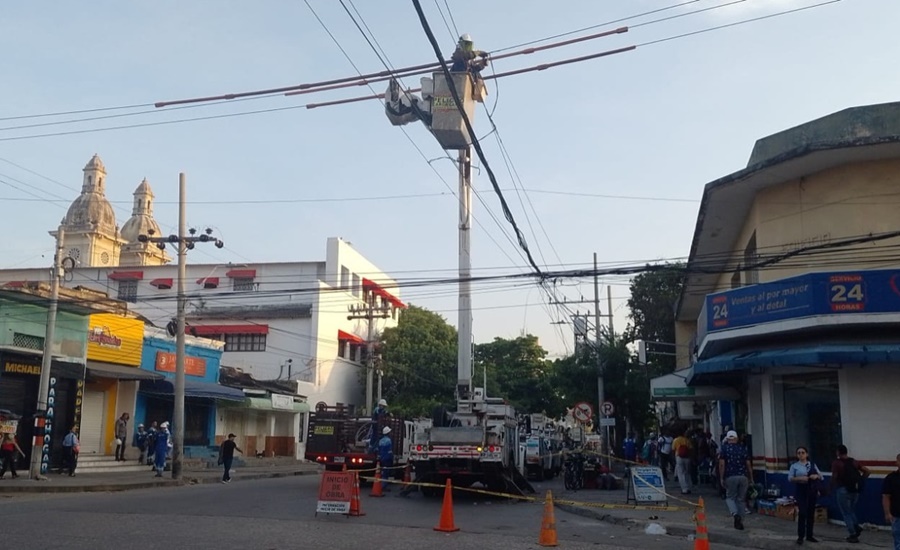 Air-e adelanta modernización de redes eléctricas en los circuitos Universal y Rosario