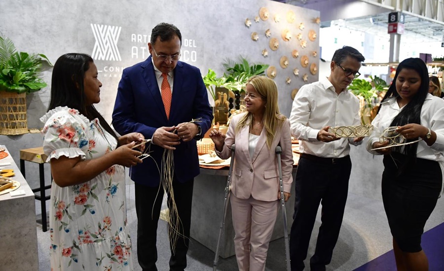 “Artesanías del Atlántico es un modelo de economía popular que podría replicarse en todo el país”: Embajador de Colombia en Francia