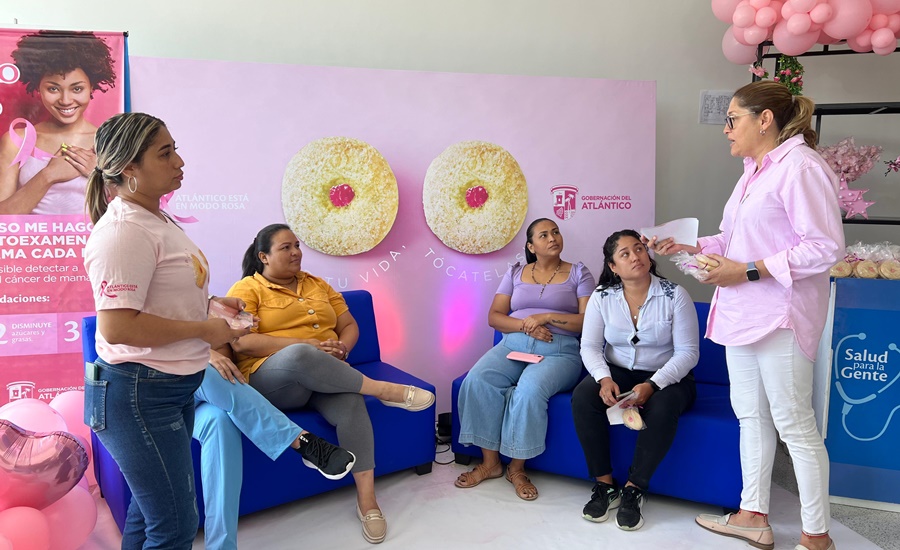 Gobernación del Atlántico conmemoró el Día de la Prevención del Cáncer de Mama con galleta punto rosa