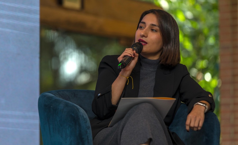 La economía popular debe estar incluida en el sistema productivo del país: Laura Sarabia
