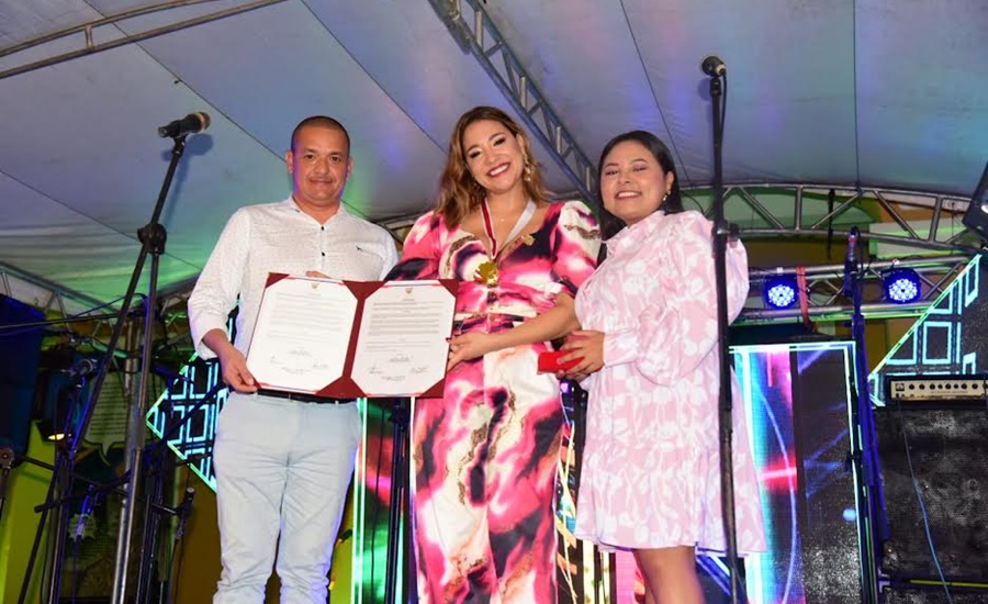 Asamblea del Atlántico otorga distinción ‘Cayena de Oro’ a la directora del SENA, Jacqueline Rojas Solano