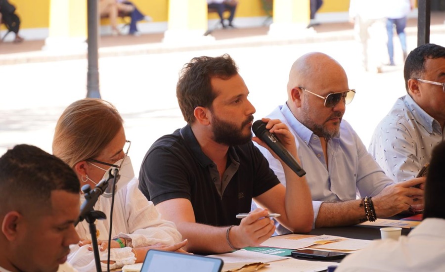 Concejo realiza sesión descentralizada en localidad Norte Centro Histórico