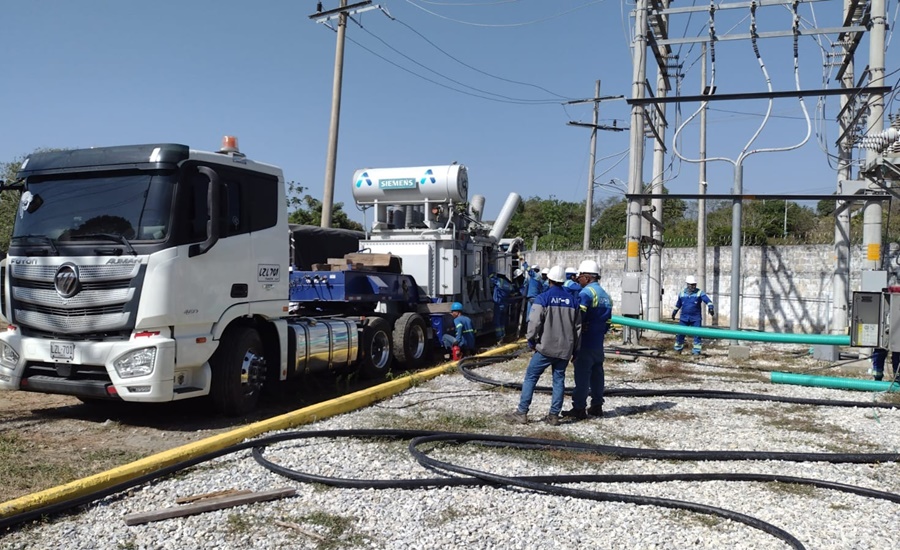 Normalizan servicio de energía en municipios de la zona costera