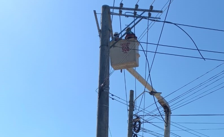 Trabajos eléctricos en sectores del barrio San Isidro