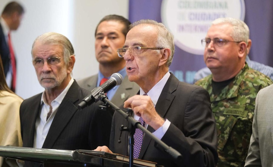 Mindefensa anuncia plan contra la extorsión en los territorios con la participación directa de alcaldes y gobernadores