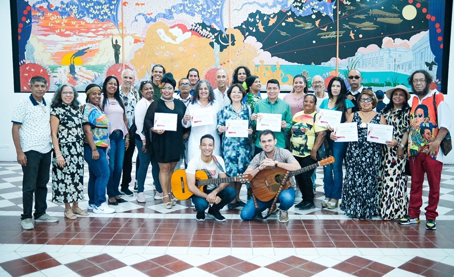 Poetas del Atlántico promueven la internacionalización de su trabajo
