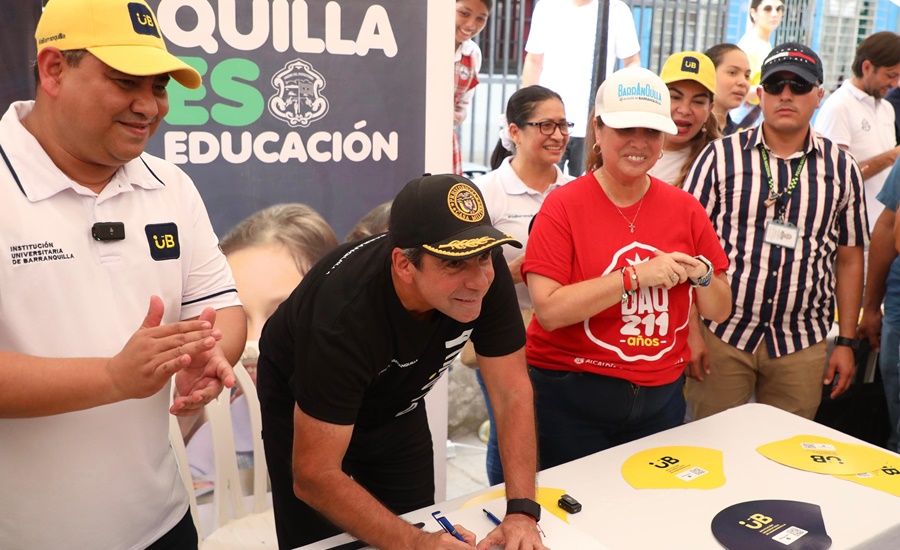 Nace ‘IUB al Barrio’ con 3.500 becas de educación superior para egresados de las IED: Char