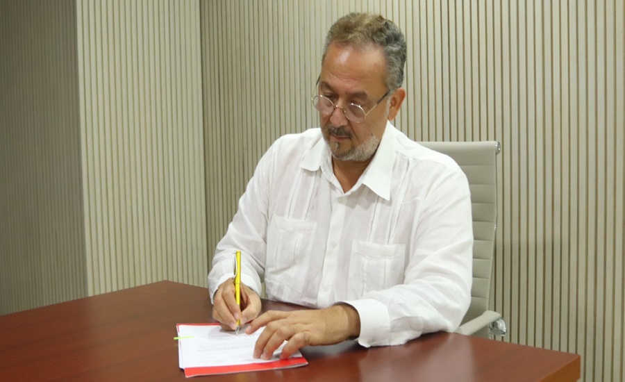 Pablo Alberto de La Cruz se posesiona como nuevo gerente de la ESE Hospitalaria del Atlántico UNA