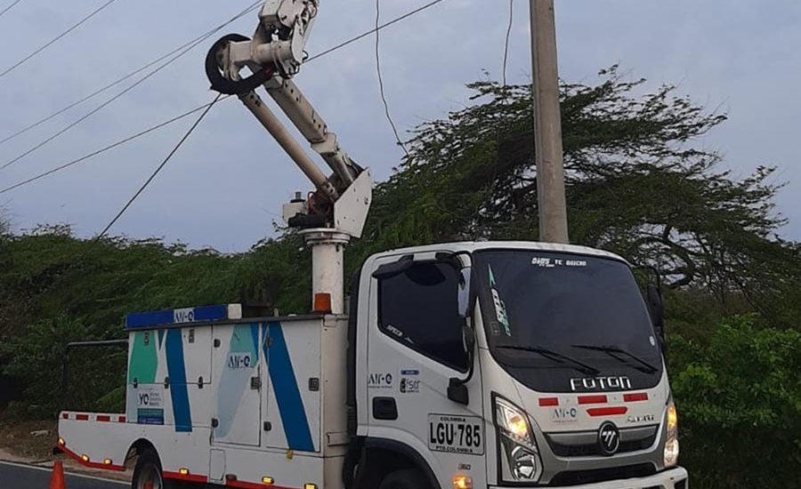 Trabajos eléctricos en sector del barrio Los Ángeles