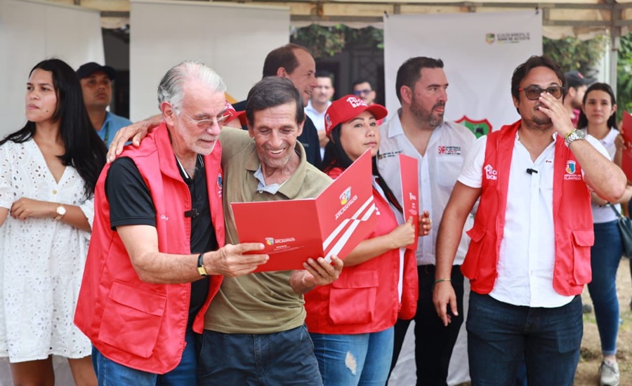 “Con la entrega de 550 títulos de propiedad, le cumplimos a Juan de Acosta”: gobernador Verano