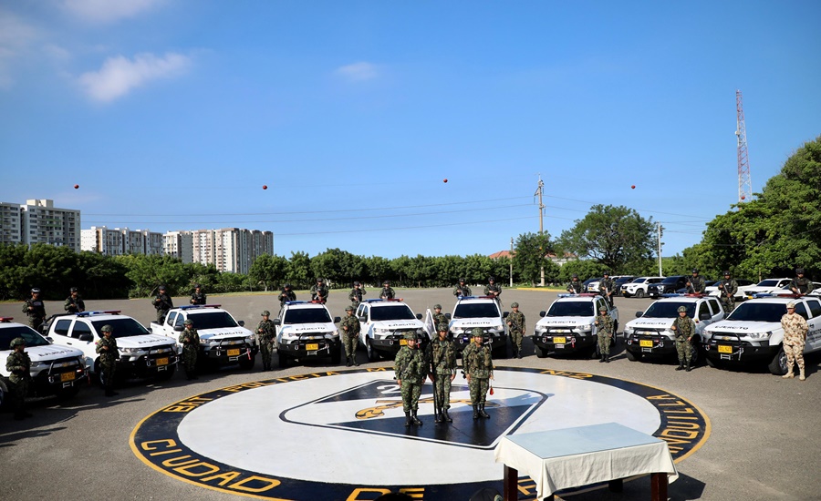 Con nuevas camionetas para el Ejército Nacional, alcalde Char sigue fortaleciendo la seguridad en Barranquilla