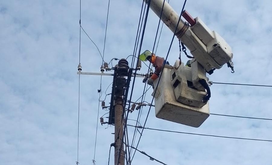 Adecuaciones eléctricas en el barrio San Carlos de Sabanalarga