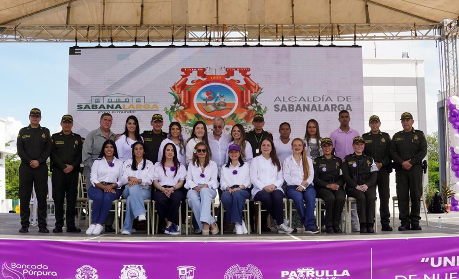 La Bancada Púrpura une a las autoridades, las familias y la comunidad en un compromiso por las mujeres del Atlántico