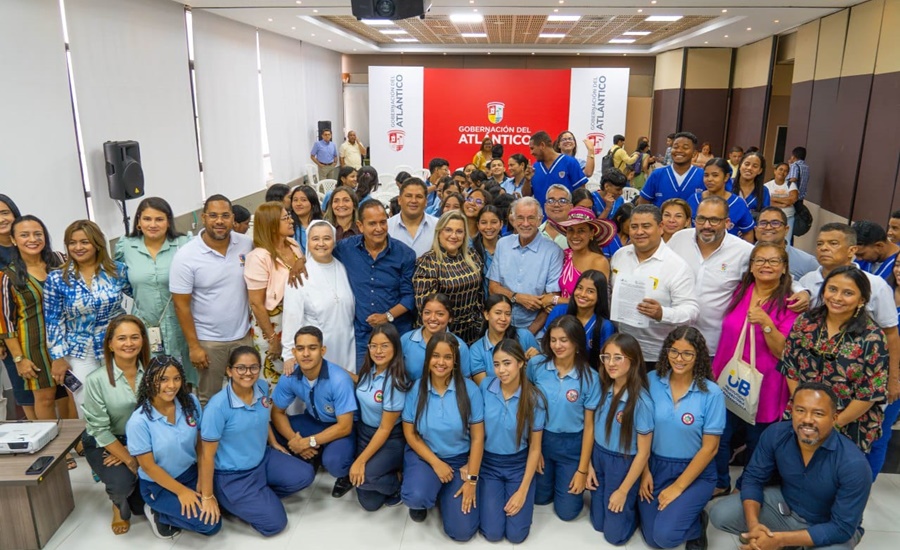 Uniatlántico y Gobernación del Atlántico firman acuerdo para fortalecer la educación de los estudiantes de Escuelas Normales Superiores