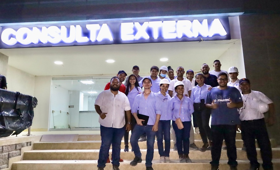 El Hospital Barranquilla está casi listo: alcalde Alejandro Char durante visita