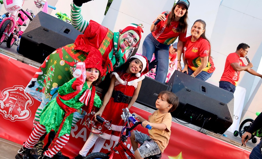 La Novena de Navidad se iluminó con las sonrisas de 35.000 niños barranquilleros