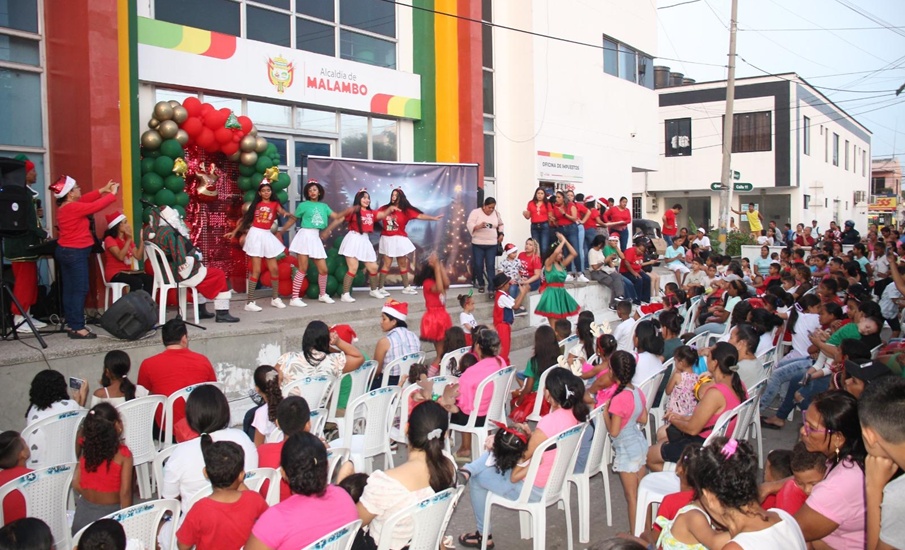 La magia de la Navidad une a las familias en el segundo día de novena en Malambo
