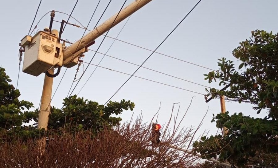 Trabajos de mantenimiento en la subestación Riomar en el norte de Barranquilla