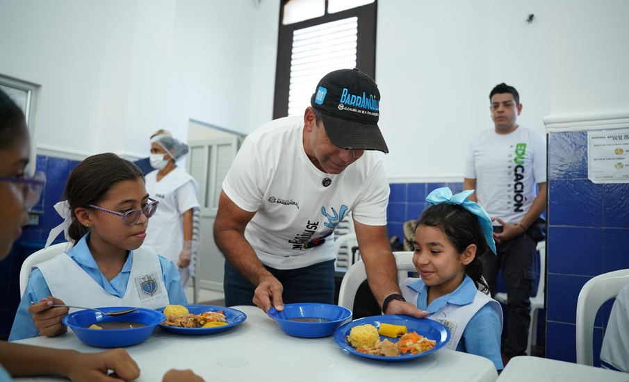 Alcalde Char entrega cuatro cocinas nuevas en colegios públicos para garantizar la seguridad alimentaria