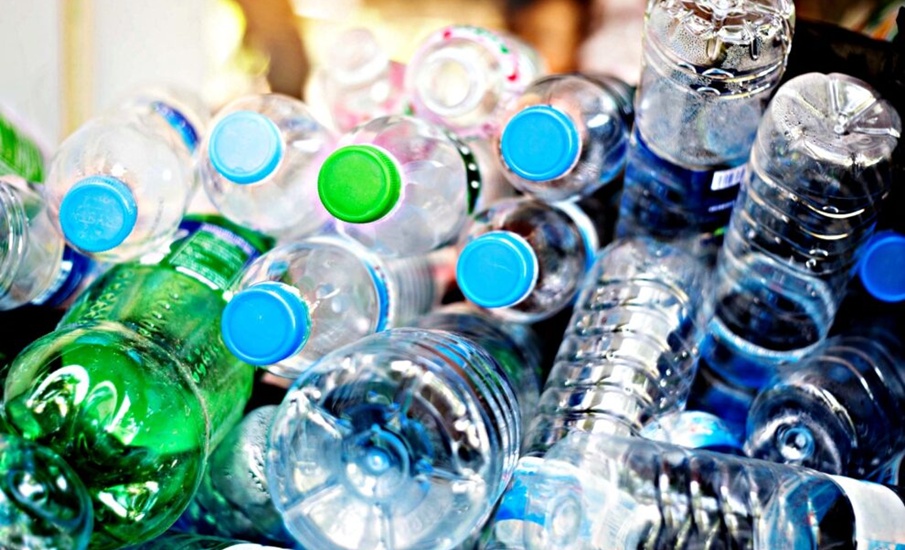Más de 45,000 botellas PET y latas fueron recuperadas en fiestas de pre-carnaval 2025 por recicladores de oficio