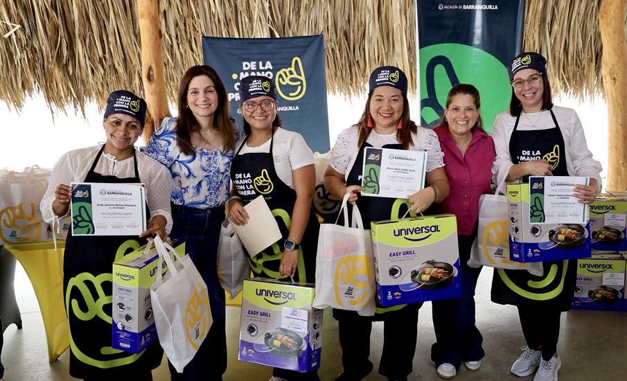 Del grado pa’l trabajo: mujeres formadas en cursos de la primera dama tienen oportunidad laboral este sábado en Noches de Centro