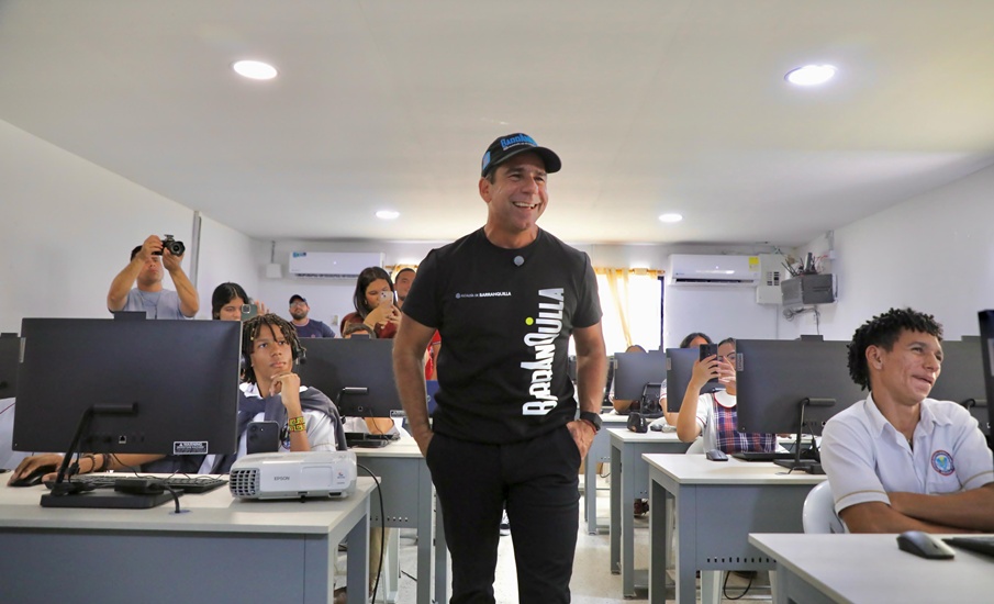Con 28 nuevas salas de informática, Barranquilla avanza con +Educación +Innovación: alcalde Char