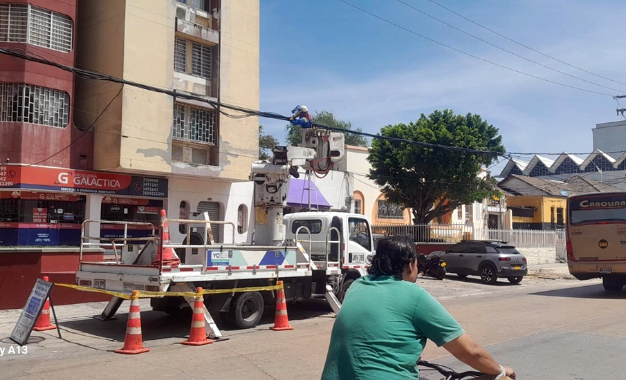 Adecuaciones eléctricas en la Ciudadela 20 de Julio