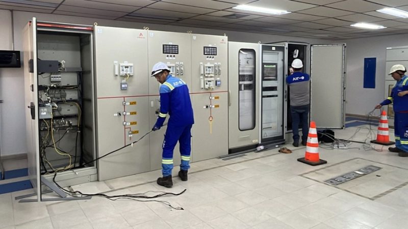 Trabajos de mantenimiento en la subestación Cordialidad
