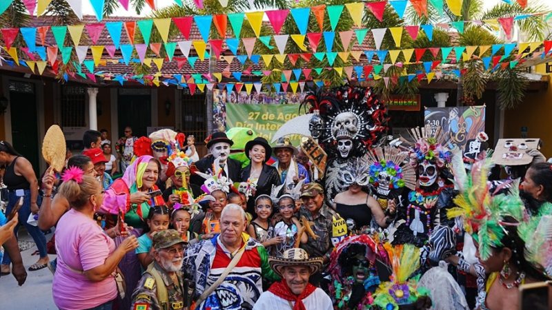 Carnaval de Barranquilla celebró el Día del Disfraz junto a los hacedores que engrandecen la fiesta