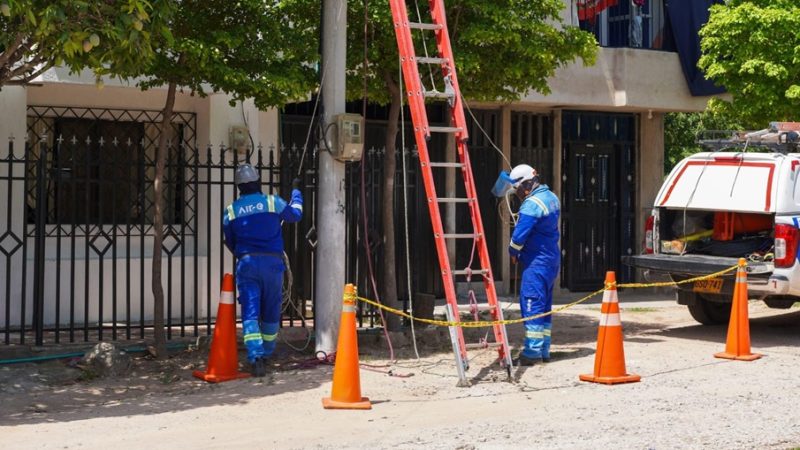 Trabajos eléctricos en sectores de Sabanagrande