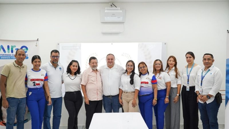 Colegio Metropolitano de Soledad 2000 se suma a la Escuela de Vigilancia Social y Sostenibilidad de Air-e bajo el programa «Generación, Energía Sostenible»
