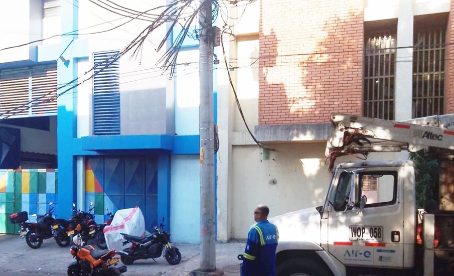 Air-e Intervenida repara avería en el barrio Abajo