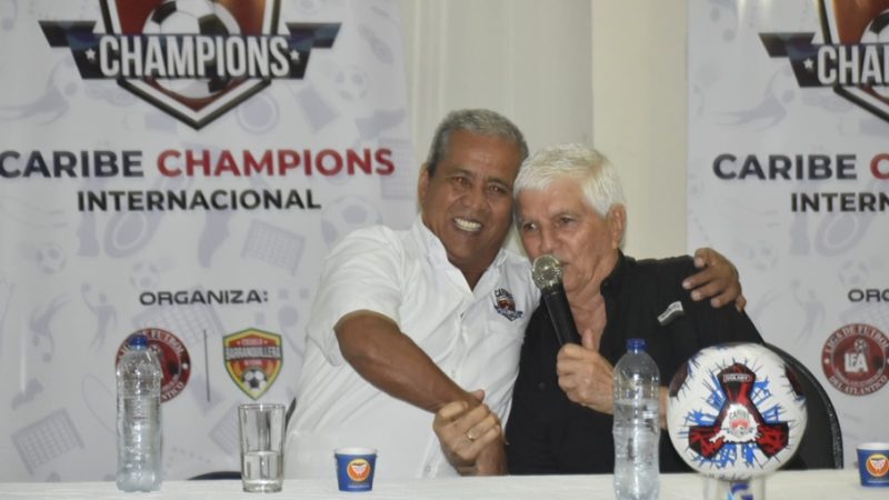 El exjugador y entrenador uruguayo Julio Comesaña, el homenajeado por Caribe Champions en su torneo de enero de 2026