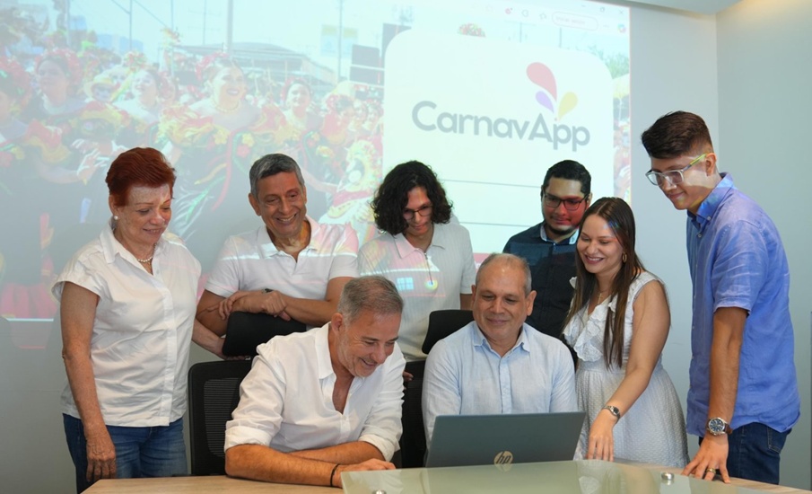 Universidad de la Costa entrega a Carnaval herramienta tecnológica para data de hacedores
