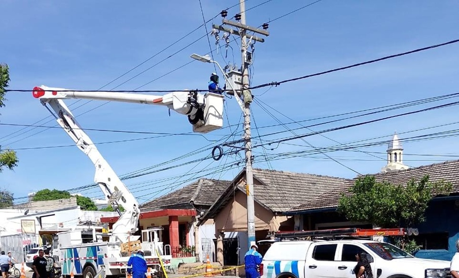 Labores de mantenimiento en el barrio Las Moras Norte en Soledad