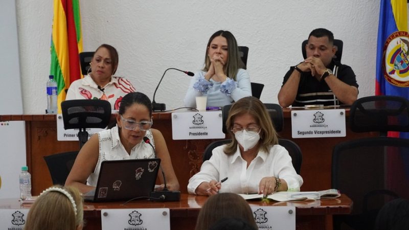 El Concejo de Barranquilla discute el liderazgo y la equidad de la mujer en foro regional