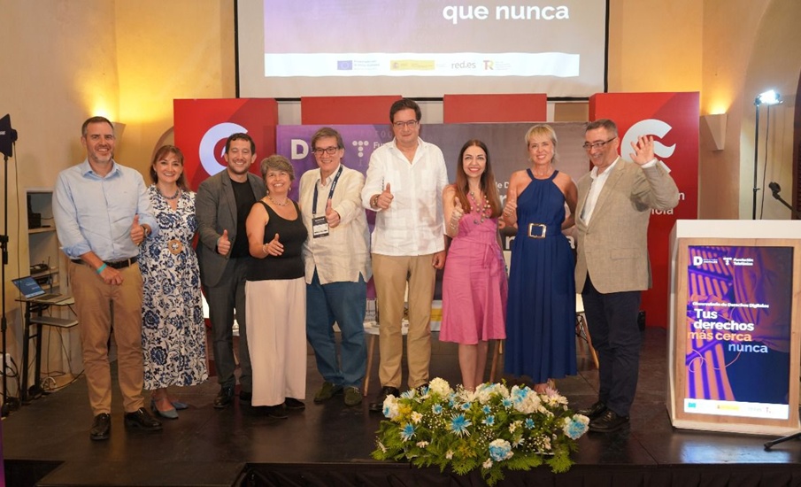 Colombia se convierte en epicentroregional para avanzar en la protección delos derechos digitales