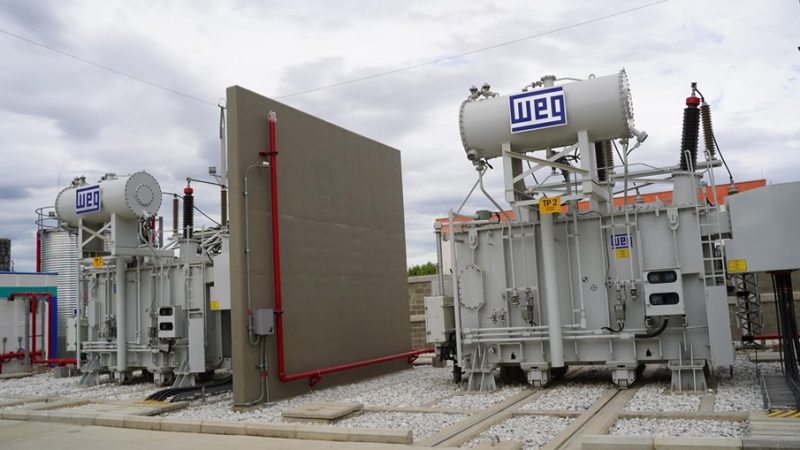 Trabajos eléctricos en la subestación Caracolí