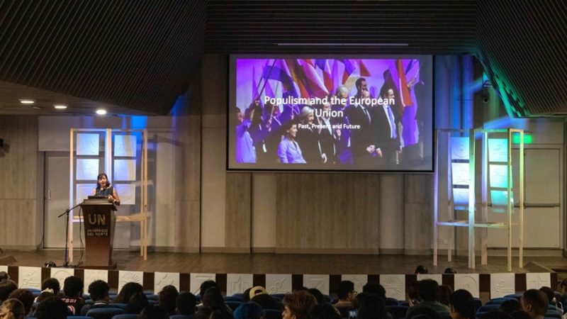 Angela Pont analiza el papel del populismo en la política europea contemporánea