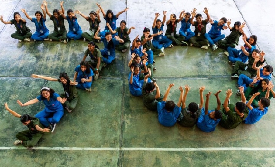 Fe y Alegría celebra 70 años con la exposición “Colores del Caribe” en el MAMB