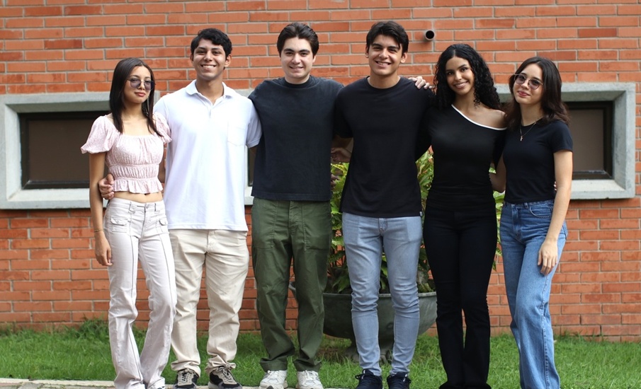 «Queremos ayudar creando soluciones”: primera cohorte de Ingeniería Biomédica