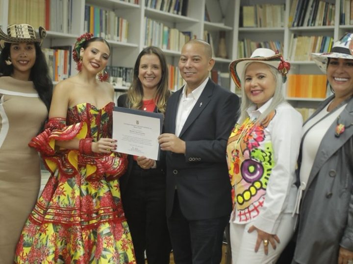 «Carnaval de Barranquilla en Nueva York: La Reina Michelle Char Fernández Promueve la Cultura»
