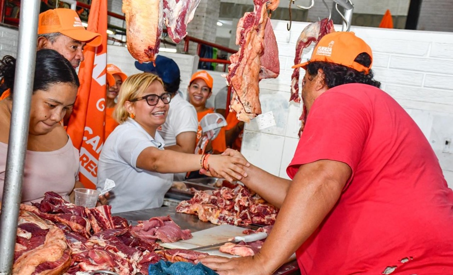 Comerciantes del Mercado Público defienden el legado de Caicedo y comprometen su voto con Margarita