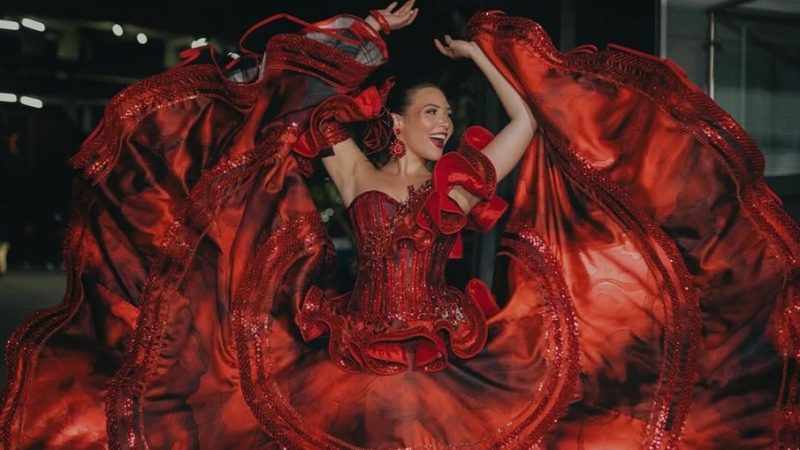 Carnaval de Barranquilla se toma la Capital del Mundo con extensa delegación carnavalera