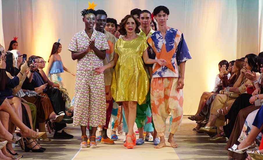 Barranquilla Fashion Week 2025: 12.ª edición marca un hito en la moda Latinoamericana con IA y el primer robot-modelo en pasarela